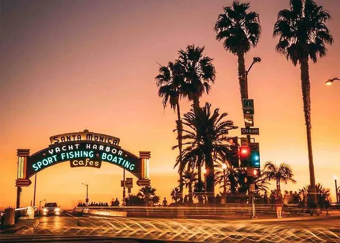 Fortuna-Seaside Retreat In Santa Monica, Steps To The Beach, Free Parking